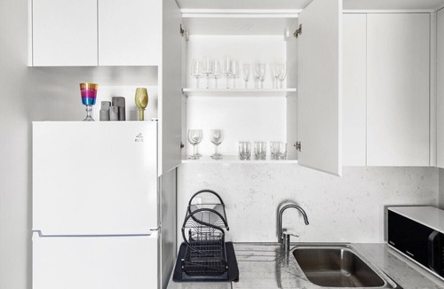 Umm Suqeim 3 Apartment | Elegant 1BR + Laundry | Asayel 1 MJL | Pool View