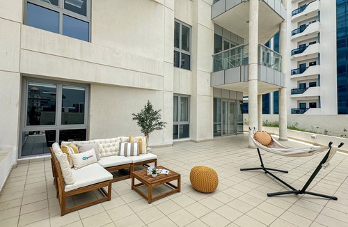 Deira Apartment | Elegant Family Retreat in Dubai's Deira: 3BR Oasis