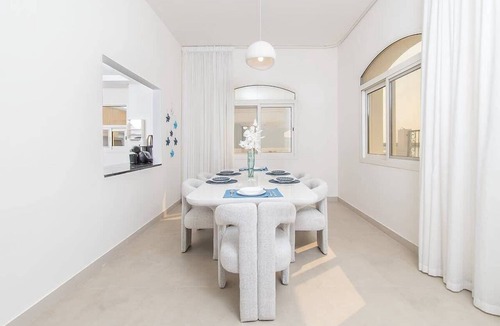 Al Hamriya Villa | Elegant Waterfront Villa W Sunset Terrace