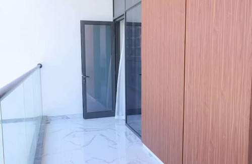 Dubai Apartment | Elegantes Studio-apartment Majan