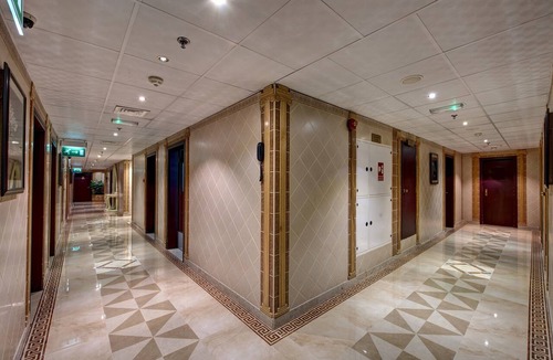 Al Muraqqabat Hotel | Enjoyable 1-bedroom hotel with AC in vibrant Dubai