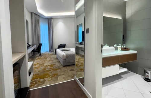 Dubai Hotel | eStay Hotel