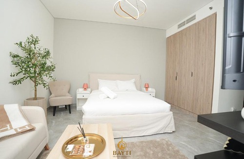 Downtown Dubai Apartment | Evasion Moderne a Business Bay vue sur le canal