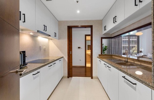 Downtown Dubai Apartment | Exceptional 1-bedroom with pool view in Downtown