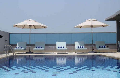 Umm Suqeim 1 Apartment | Executive Room Near Kite Beach By Luxury Bookings