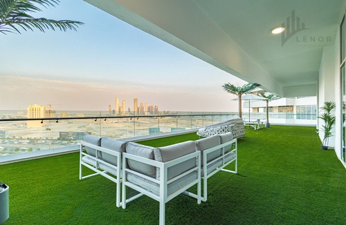 Jadaf Apartment | Exquisite 2BR: Huge Balcony with Palm Trees, City & Water Views