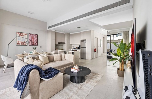 Dubai Villa | Family 4BR Villa | PS5 & Garden | New Community