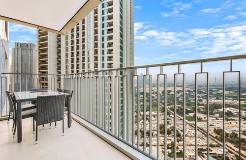 Za'abeel 2 Apartment | FIRST CLASS 1BR Modern Comfort in the City