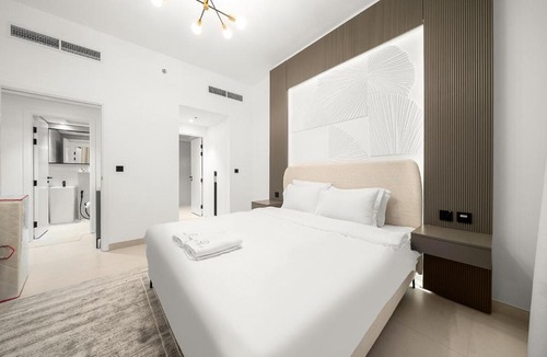 Dubai Apartment | FIRST CLASS 1BR Stylish Urban Retreat