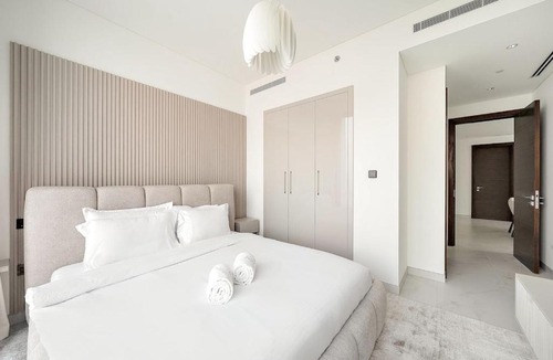 Nad Al Sheba Apartment | FIRST CLASS 4BR Sobha Skyline Luxury