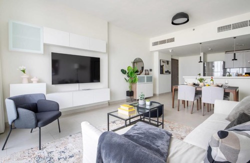 Bur Dubai Apartment | Frank Porter - 1 Residences