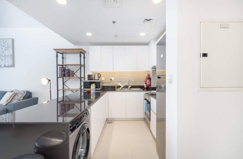 Dubai Apartment | Free housekeeping visits during your stay - StayShort - Cozy 2BR Retreat in Dubai South Near Expo City