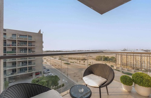 Dubai Apartment | Free housekeeping visits during your stay - StayShort - Dubai South apartment for 4 in a Great Location!