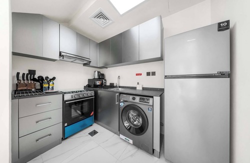 Dubai Villa | Free housekeeping visits during your stay - StayShort - Cozy 1BR Townhouse loft style located in Rukan Community