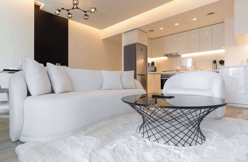 Downtown Dubai Apartment | Free housekeeping visits during your stay - StayShort - Sophisticated 1BR in Business Bay - Near Burj Khalifa!