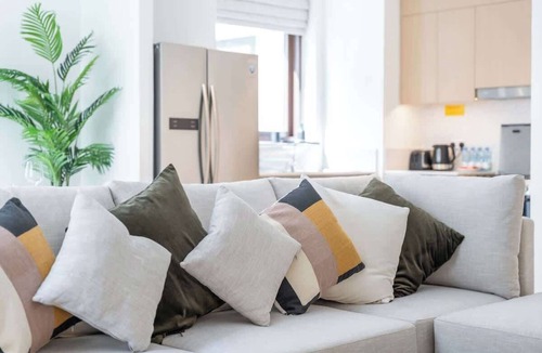 Dubai Apartment | Free housekeeping visits during your stay - StayShort - Elegant & Spacious 4BR for Families in Creek Harbour