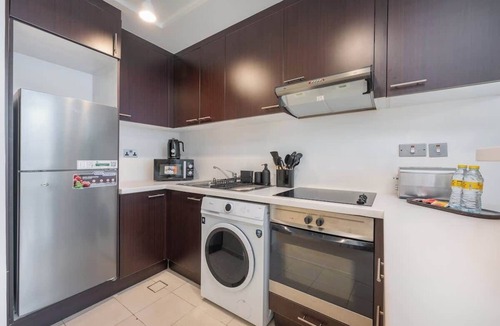 Bur Dubai Apartment | Free housekeeping visits during your stay - StayShort - Sky Gardens Studio with Skyscraper Views in DIFC!