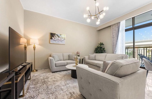 Discovery Gardens Apartment | Free housekeeping visits during your stay - StayShort - Hidden Jewel 1 minute walk from Al Furjan Metro Sleeps 5
