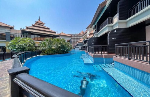 Palm Jumeirah Apartment | Free housekeeping visits during your stay - StayShort - Scenic 2BR Apartment with Full Palm Jumeirah Views