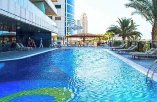 Jumeirah Lake Towers Apartment | Free housekeeping visits during your stay - StayShort - Family Friendly 3BR Apartment with Ample Space