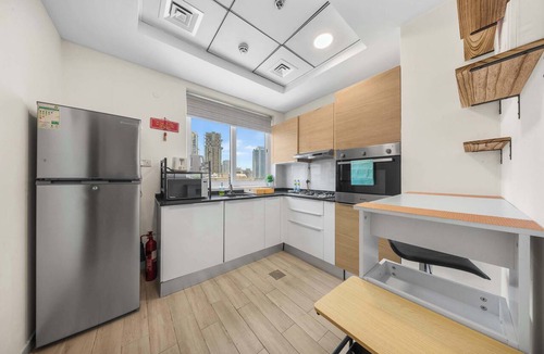 Jumeirah Village Circle Apartment | Free housekeeping visits during your stay - StayShort - JVC 1 Bed Apartment Sleeps 4 with Huge Balcony!