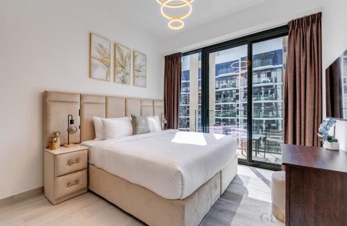 Nad Al Sheba Apartment | GlobalStay 1 Bedroom Apartment for 4 Guests Azizi Riviera 42 Dubai