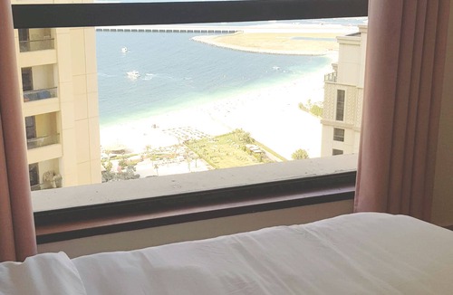 Jumeirah Beach Residence Hostel | Grays Hostel By Haly