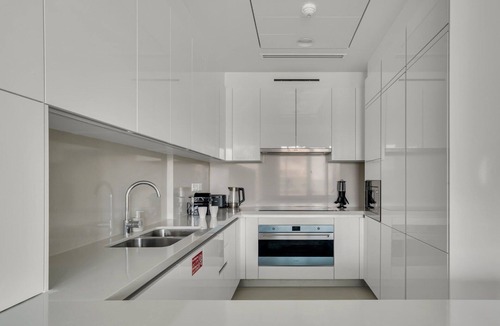 Al Safa Apartment | GuestReady - BurjKhalifa & Canal Views|2BR + Maids