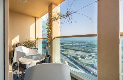 Business Bay Apartment | GuestReady - Modern high floor 1BR near Downtown