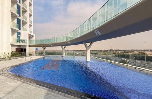 Al Barsha Apartment | GuestReady - Studio Suite l Community Jacuzzi
