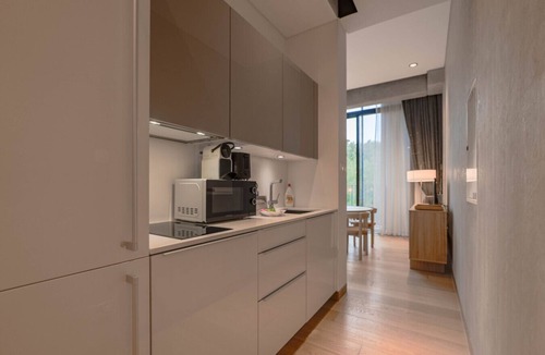 Dubai Apartment | HAVN - Cozy Studio in KOA, Access to Dubai Nasab