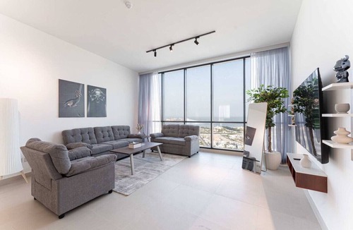 Dubai Media City Apartment | HAVN - High-Floor 2- Bed at Hilliana, Burj View