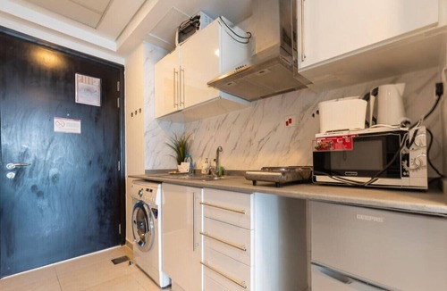 Jumeirah Lake Towers Apartment | HAVN - Studio Apartment in Goldcrest Views, JLT