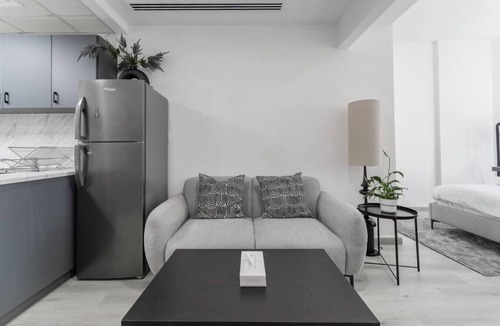 Jumeirah Lake Towers Apartment | HAVN - Studio with Lake Views in Dubai Gate, JLT
