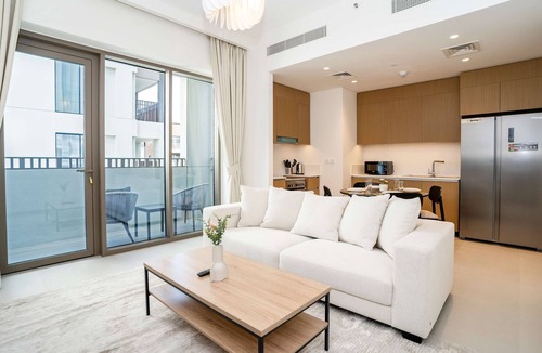 Dubai Apartment | HomesGetaway- Lavish 2BR in Creek Harbor with Beach Access