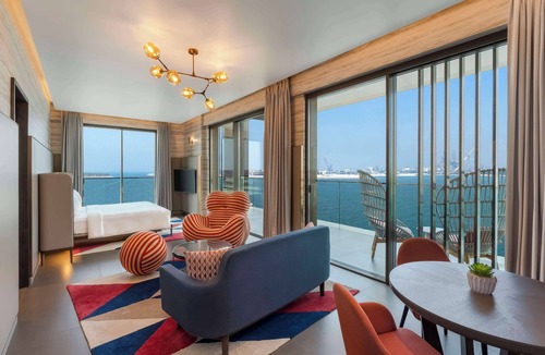 Jumeirah Hotel | Hyatt Centric Jumeirah Dubai