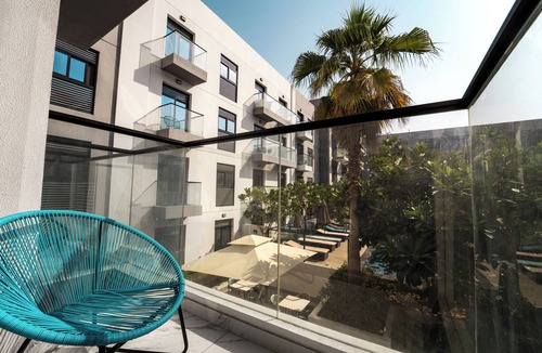 Jumeirah Village Apartment | izzzi life Mint Holiday Home Apartments