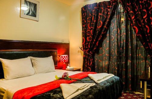 Naif Hotel | Karoon Hotel