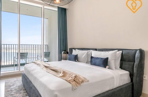 Dubai Apartment | Keysplease Spectacular Views Modern 1BR Creek Gate 602