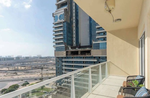 Jumeirah Lake Towers Apartment | Large 1BR with Lake View in JLT Close to Metro