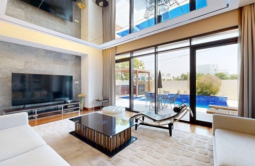 Dubai House | Lavish 3 Bed Villa l Private Pool l Golf Course