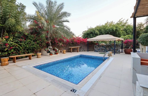 Dubai Villa | Livbnb-Exquisite 4BR Villa with Maid's Room in Jumeirah Islands Cluster 23