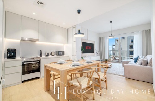 Dubai Apartment | LUX The Le Pont Sea View Suite