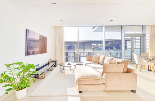 Dubai Apartment | Luxurious Oasis - Breathtaking Views - Ain Dubai