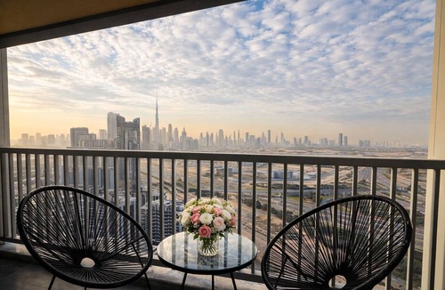 Dubai Apartment | Luxury 1BR at The Crest-Sobha with Dubai Skyline Views & Personalized Hosting