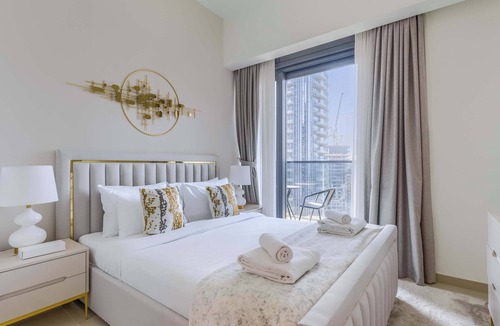 Downtown Dubai Apartment | Luxury 3BR + Maid | Full Burj Khalifa View