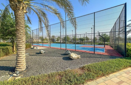 Dubai Investment Park Villa | Luxury 4 Bed Villa, with Private Garden, Pool/Gym Access