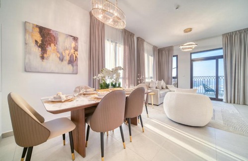 Umm Suqeim 3 Apartment | Luxury Madinat Living 2BR with Sea Views