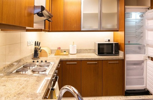 Sheikh Zayed Road Apartment | Magnificent 1BR Next to Burj Khalifa and Dubai Mall