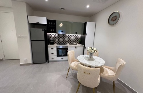 Dubai Apartment | Magnificent 2 bedroom Golfville+ Pool View